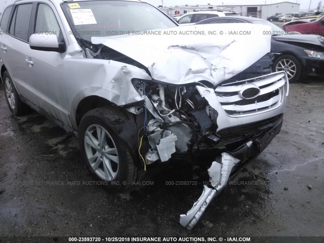 5XYZHDAG5BG012869 - 2011 HYUNDAI SANTA FE SE SILVER photo 6