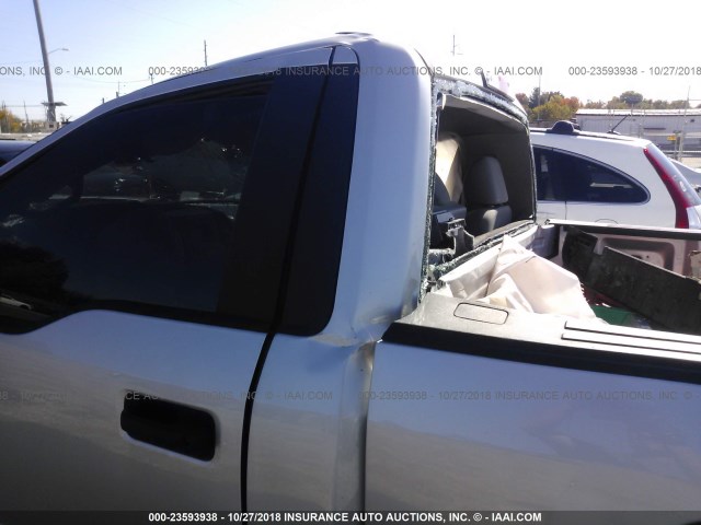 1FTMF1CP4HKC05464 - 2017 FORD F150 SILVER photo 8