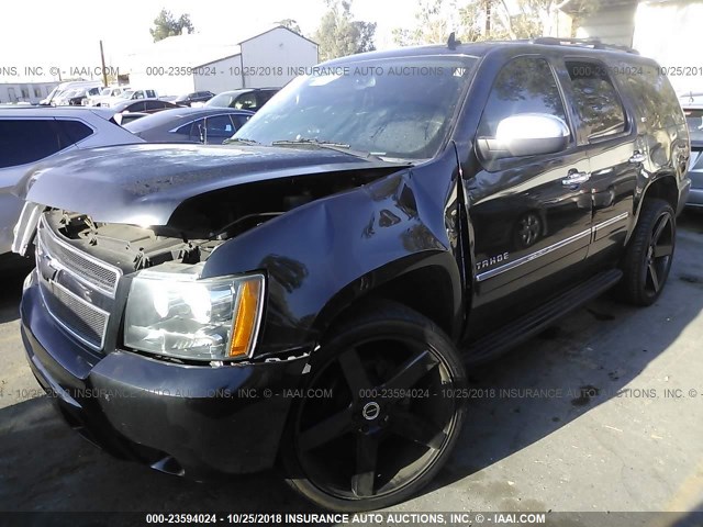 1GNSKCE02CR263773 - 2012 CHEVROLET TAHOE K1500 LTZ BLACK photo 2