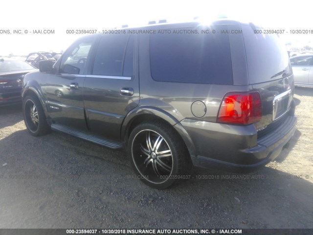 5LMFU27546LJ28916 - 2006 LINCOLN NAVIGATOR 棕色 照片 3