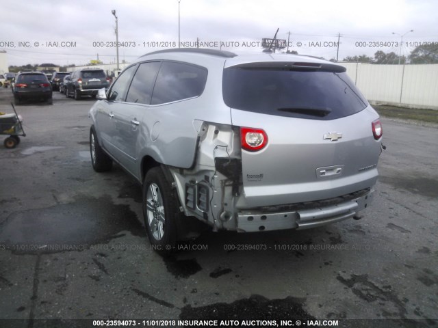 1GNKRJED7CJ329672 - 2012 CHEVROLET TRAVERSE LT SILVER photo 3