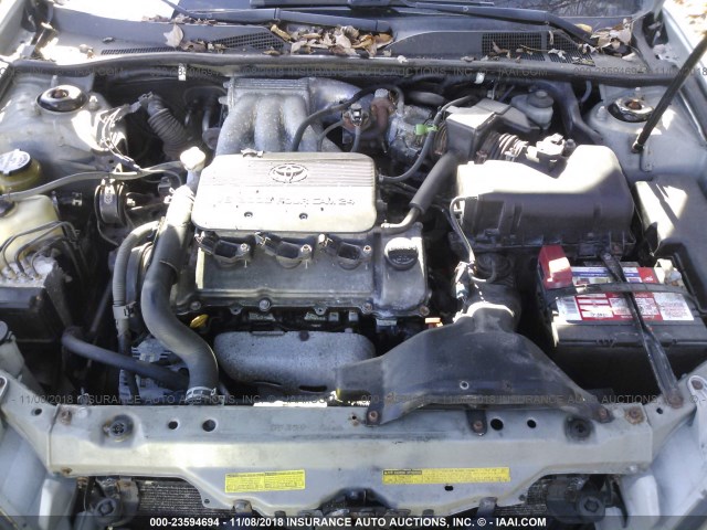 4T1BF30K52U032301 - 2002 TOYOTA CAMRY LE/XLE/SE SILVER photo 10