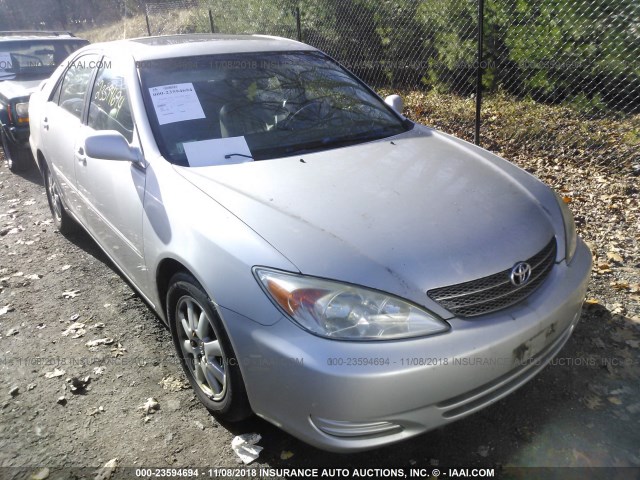 4T1BF30K52U032301 - 2002 TOYOTA CAMRY LE/XLE/SE SILVER photo 6