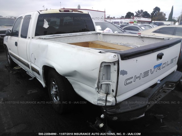 2GCEC19WX11371411 - 2001 CHEVROLET SILVERADO C1500 WHITE photo 3