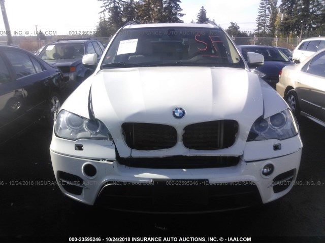 5UXZV4C56CL750012 - 2012 BMW X5 XDRIVE35I WHITE photo 6
