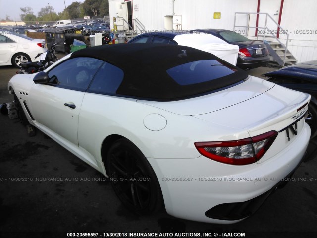 ZAM45VMAXD0071307 - 2013 MASERATI GRANTURISMO S/SPORT/MC WHITE photo 3