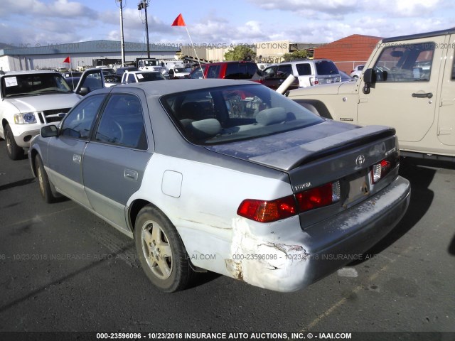 JT2BG22K910571849 - 2001 TOYOTA CAMRY CE/LE/XLE SILVER photo 3