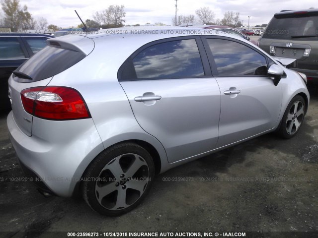 KNADN5A39E6351810 - 2014 KIA RIO EX SILVER photo 4