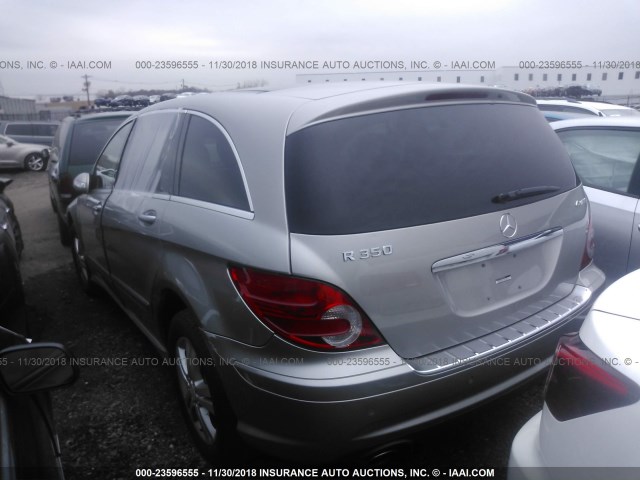 4JGCB65E48A075364 - 2008 MERCEDES-BENZ R 350 SILVER photo 3