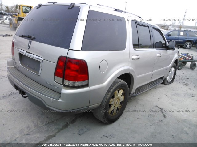 5LMEU88H15ZJ13812 - 2005 LINCOLN AVIATOR 银色 照片 4