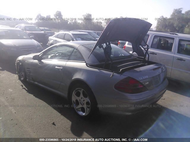 WDBSK75F34F081389 - 2004 MERCEDES-BENZ SL 500 SILVER photo 3