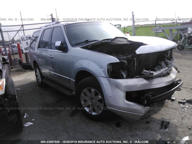 5LMFU28567LJ22809 - 2007 LINCOLN NAVIGATOR 银色 照片 1