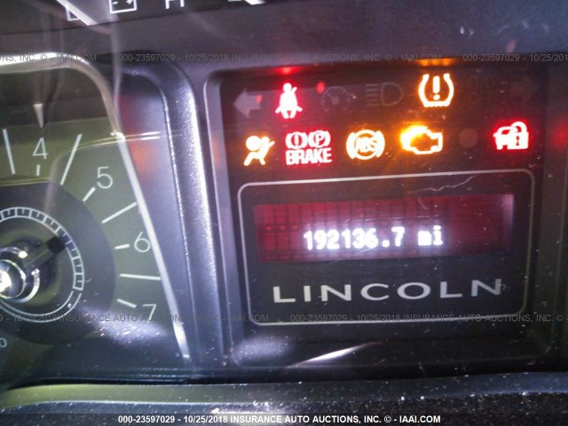 5LMFU28567LJ22809 - 2007 LINCOLN NAVIGATOR 银色 照片 7