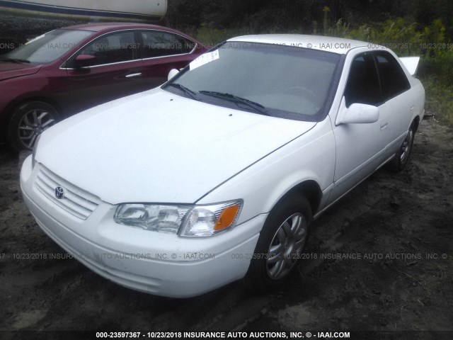 4T1BF22K01U964380 - 2001 TOYOTA CAMRY LE/XLE 白色 照片 2