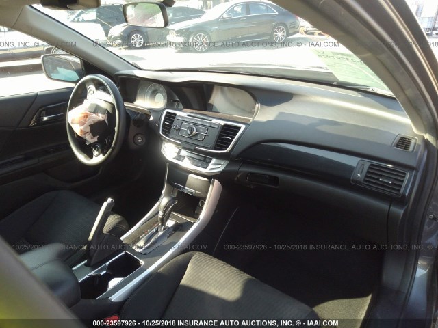 1HGCR2F50EA143826 - 2014 HONDA ACCORD SPORT GRAY photo 5