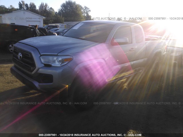 5TFRX5GN7HX074259 - 2017 TOYOTA TACOMA ACCESS CAB/SR/SR5 GRAY photo 2