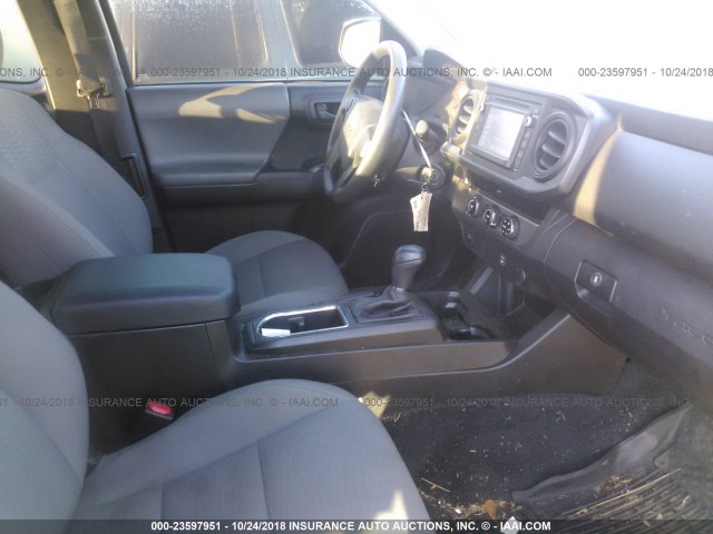 5TFRX5GN7HX074259 - 2017 TOYOTA TACOMA ACCESS CAB/SR/SR5 GRAY photo 5