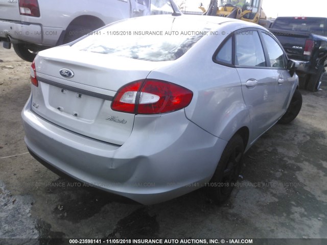 3FADP4AJ1DM110785 - 2013 FORD FIESTA S SILVER photo 4