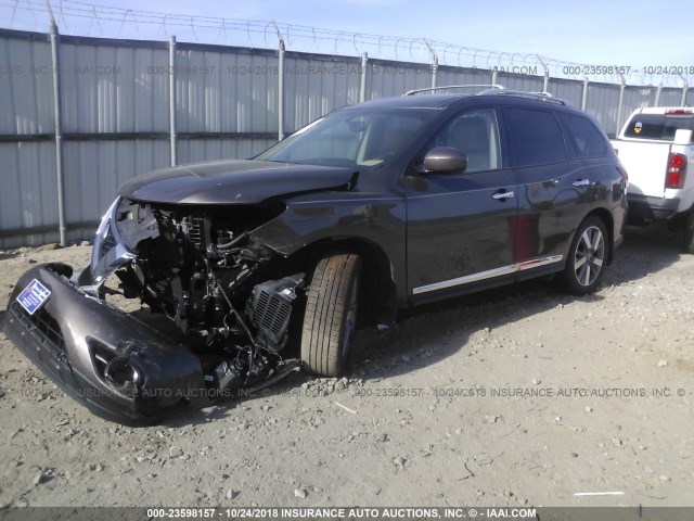 5N1AR2MMXGC606123 - 2016 NISSAN PATHFINDER S/SV/SL/PLATINUM GRAY photo 2
