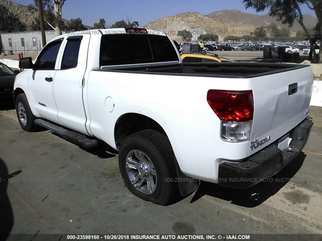 5TFUM5F1XAX009137 - 2010 TOYOTA TUNDRA DOUBLE CAB SR5 WHITE photo 3