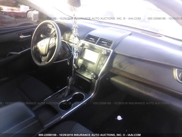 4T4BF1FK7FR459504 - 2015 TOYOTA CAMRY LE/XLE/SE/XSE BLACK photo 5