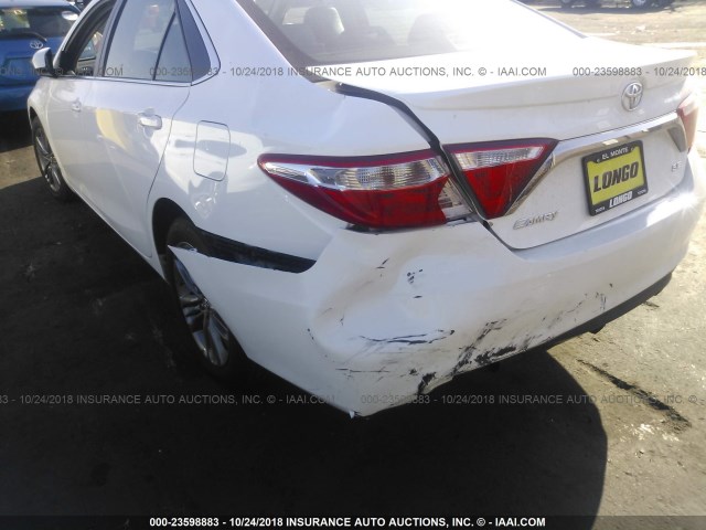 4T1BF1FK5HU657849 - 2017 TOYOTA CAMRY LE/XLE/SE/XSE WHITE photo 6