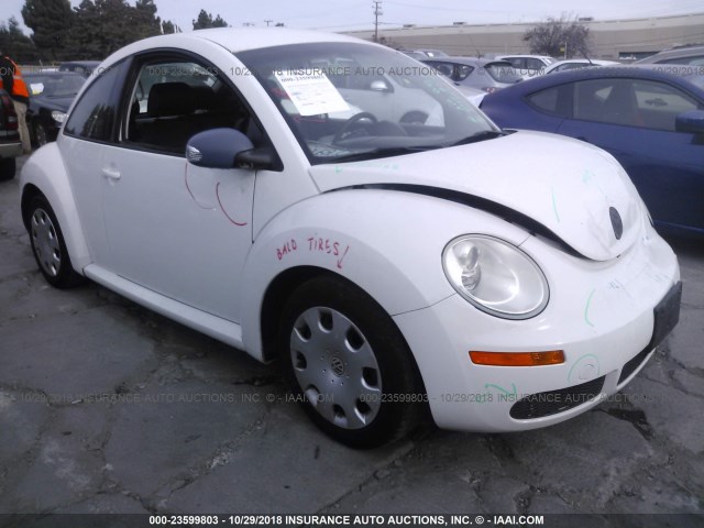 3VWPG3AGXAM011218 - 2010 VOLKSWAGEN NEW BEETLE Weiß Foto 1