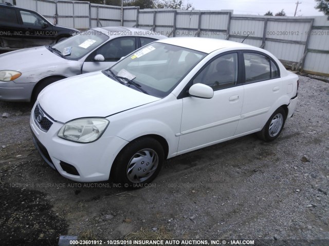 KNADH4A30B6910657 - 2011 KIA RIO LX/SX WHITE photo 2