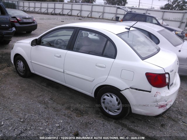 KNADH4A30B6910657 - 2011 KIA RIO LX/SX WHITE photo 3