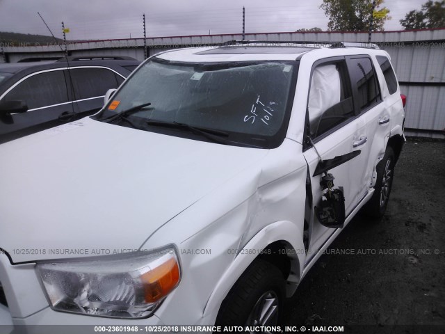 JTEBU5JR5D5131775 - 2013 TOYOTA 4RUNNER SR5/LIMITED/TRAIL WHITE photo 6