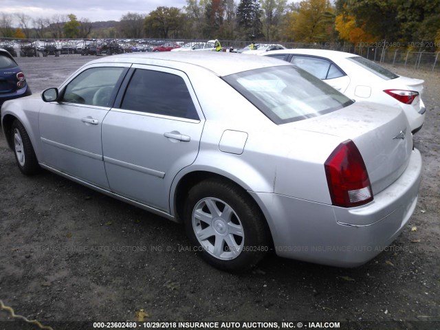 2C3JA53G55H154024 - 2005 CHRYSLER 300 TOURING SILVER photo 3