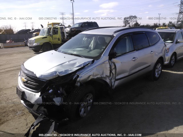 1GNKRFED7HJ266075 - 2017 CHEVROLET TRAVERSE LS SILVER photo 2