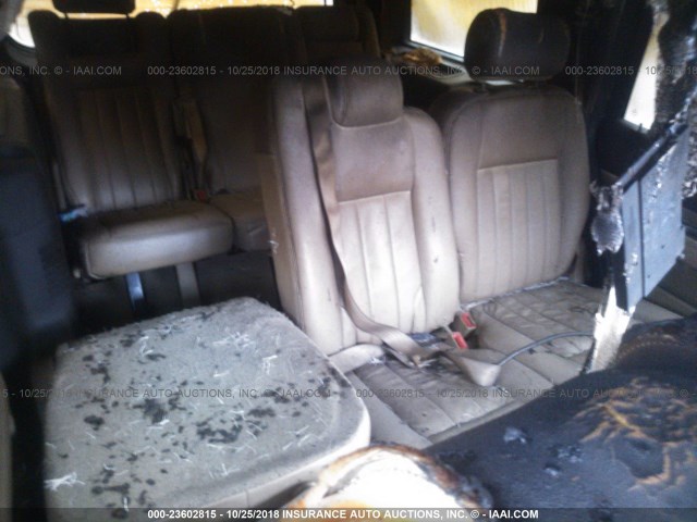 5LMFU27545LJ06736 - 2005 LINCOLN NAVIGATOR Ақ фото 8