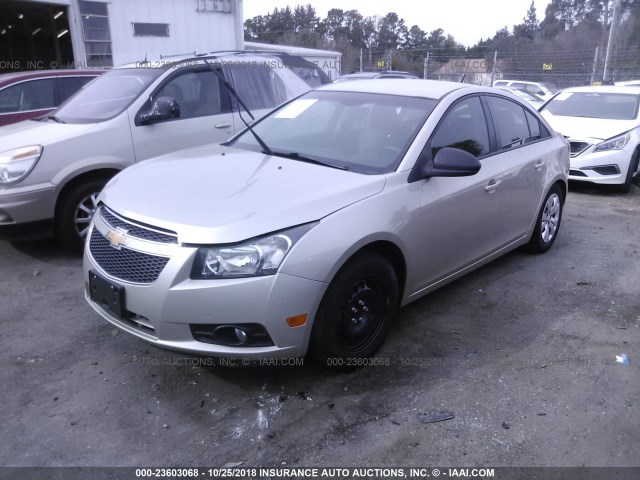 1G1PA5SH5E7151371 - 2014 CHEVROLET CRUZE LS GOLD photo 2