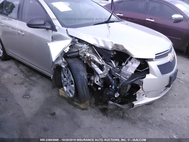 1G1PA5SH5E7151371 - 2014 CHEVROLET CRUZE LS GOLD photo 6