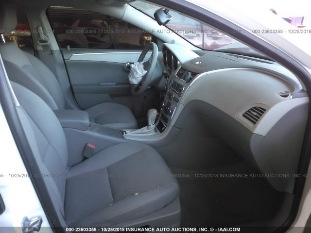 1G1ZA5EU0CF390430 - 2012 CHEVROLET MALIBU LS 白色 照片 5