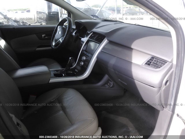 2FMDK3JC9DBB52896 - 2013 FORD EDGE SEL WHITE photo 5