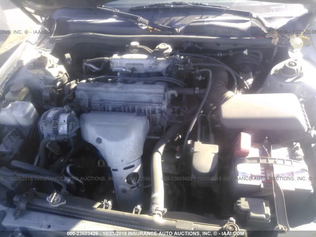 JT2BG22K810578730 - 2001 TOYOTA CAMRY CE/LE/XLE 银色 照片 10