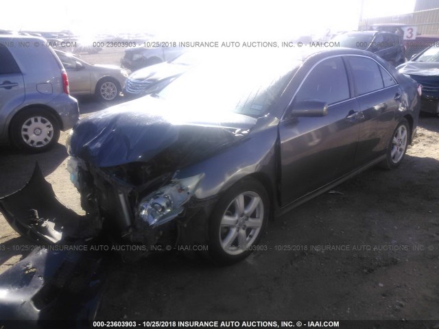 4T1BE46K19U412875 - 2009 TOYOTA CAMRY SE/LE/XLE GRAY photo 2