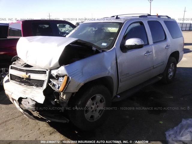 1GNSCAE08BR161233 - 2011 CHEVROLET TAHOE C1500  LS SILVER photo 2