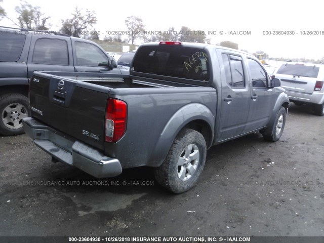 1N6AD07W29C426882 - 2009 NISSAN FRONTIER CREW CAB SE/LE/NISMO GRAY photo 4