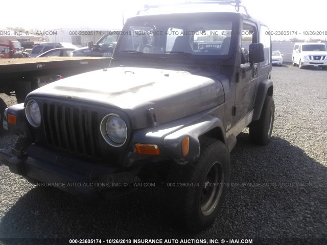 1J4FY19SXWP735821 - 1998 JEEP WRANGLER / TJ SPORT BLACK photo 2