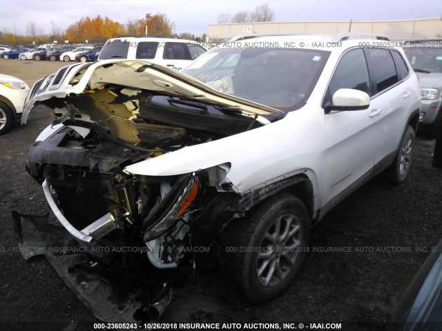 1C4PJMCB2GW118722 - 2016 JEEP CHEROKEE LATITUDE WHITE photo 2