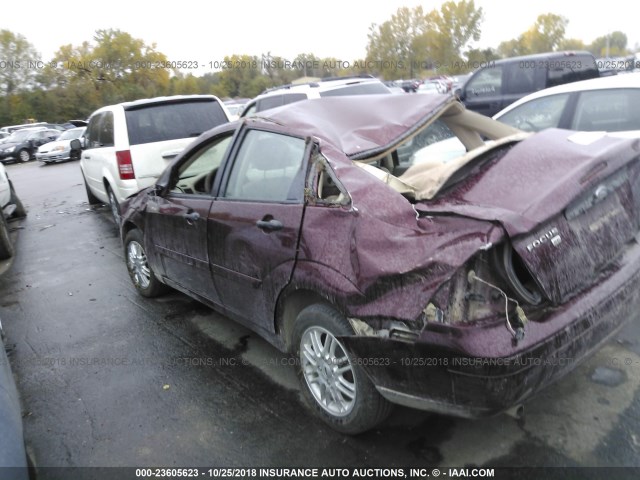 1FAFP34NX7W111844 - 2007 FORD FOCUS ZX4/S/SE/SES MAROON photo 3