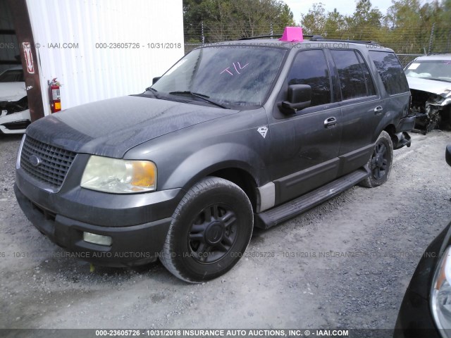 1FMRU15W24LB06819 - 2004 FORD EXPEDITION XLT GRAY photo 2