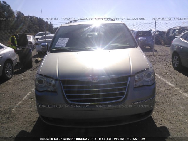 2A8HR64X58R745873 - 2008 CHRYSLER TOWN & COUNTRY LIMITED GOLD photo 6