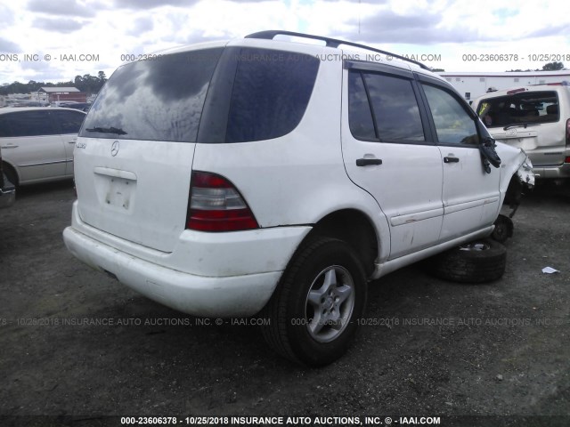 4JGAB54E2YA149450 - 2000 MERCEDES-BENZ ML 320 WHITE photo 4