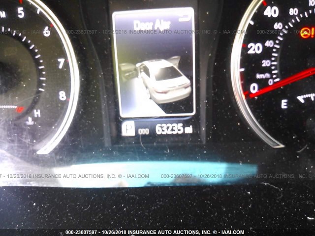 4T1BF1FK6FU004007 - 2015 TOYOTA CAMRY LE/XLE/SE/XSE WHITE photo 7