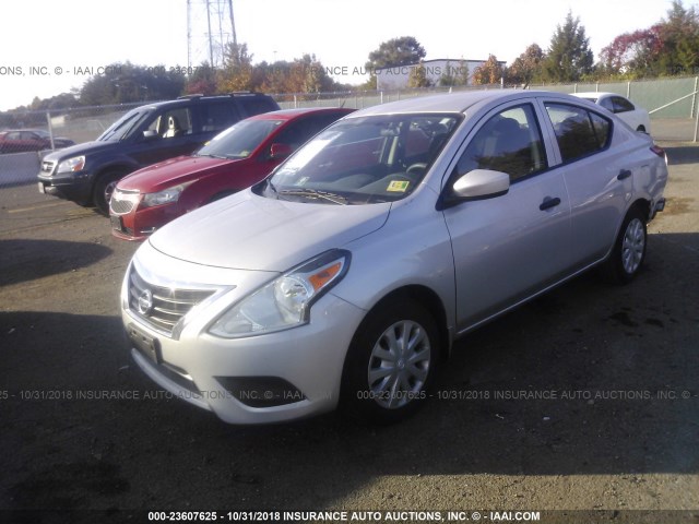 3N1CN7AP9GL892462 - 2016 NISSAN VERSA S/S PLUS/SV/SL SILVER photo 2