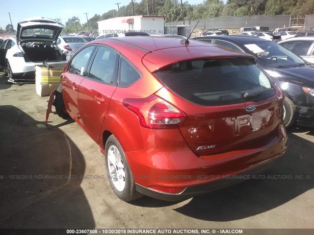 1FADP3K21JL287559 - 2018 FORD FOCUS SE ORANGE photo 3